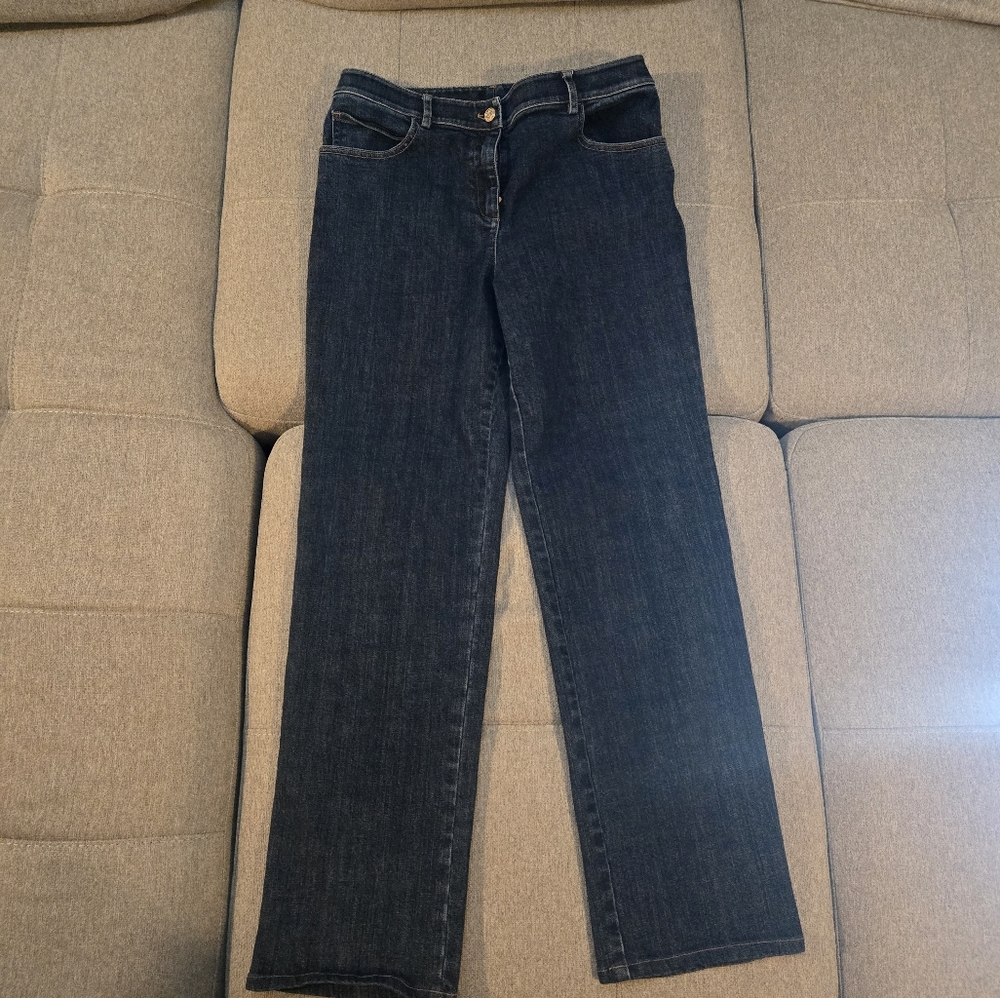 St. John Caviar Jeans Womens straight leg Size 8 (W 31 × L 28.5)
